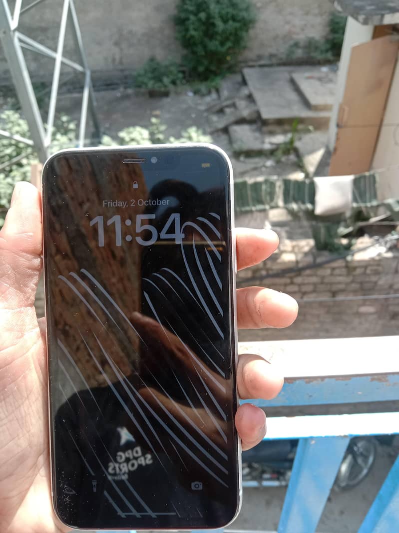 Apple iPhone XR 0