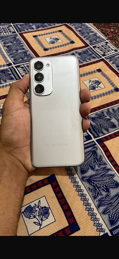 Tecno spark 40pro+ 65000