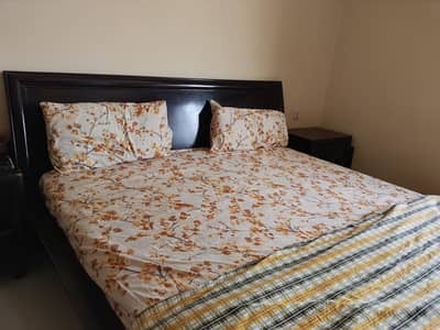 queen sized bedset