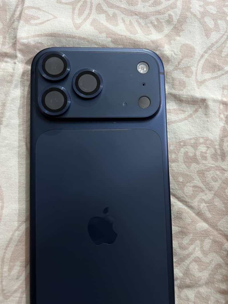 Apple iPhone 17 Pro Max JV phone not blacklisted 1