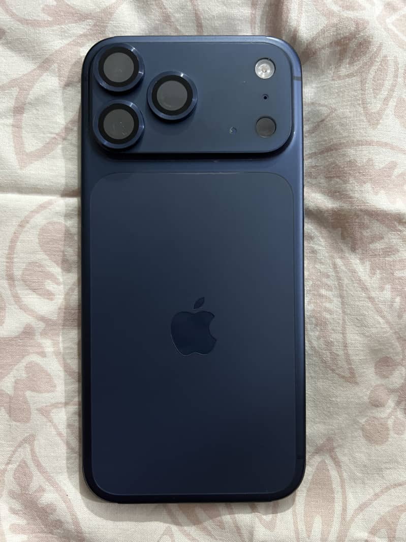 Apple iPhone 17 Pro Max JV phone not blacklisted 3