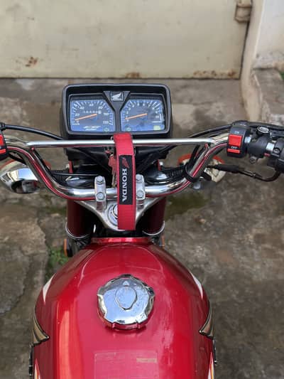 HONDA CG125 2025 (Model)