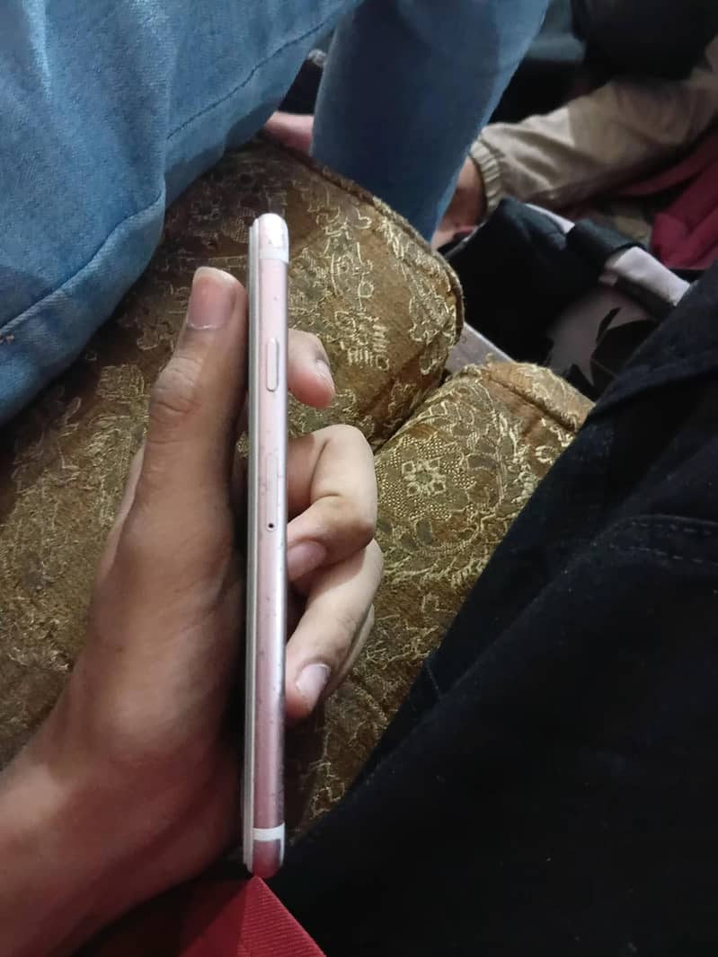 Apple iPhone 6S 2