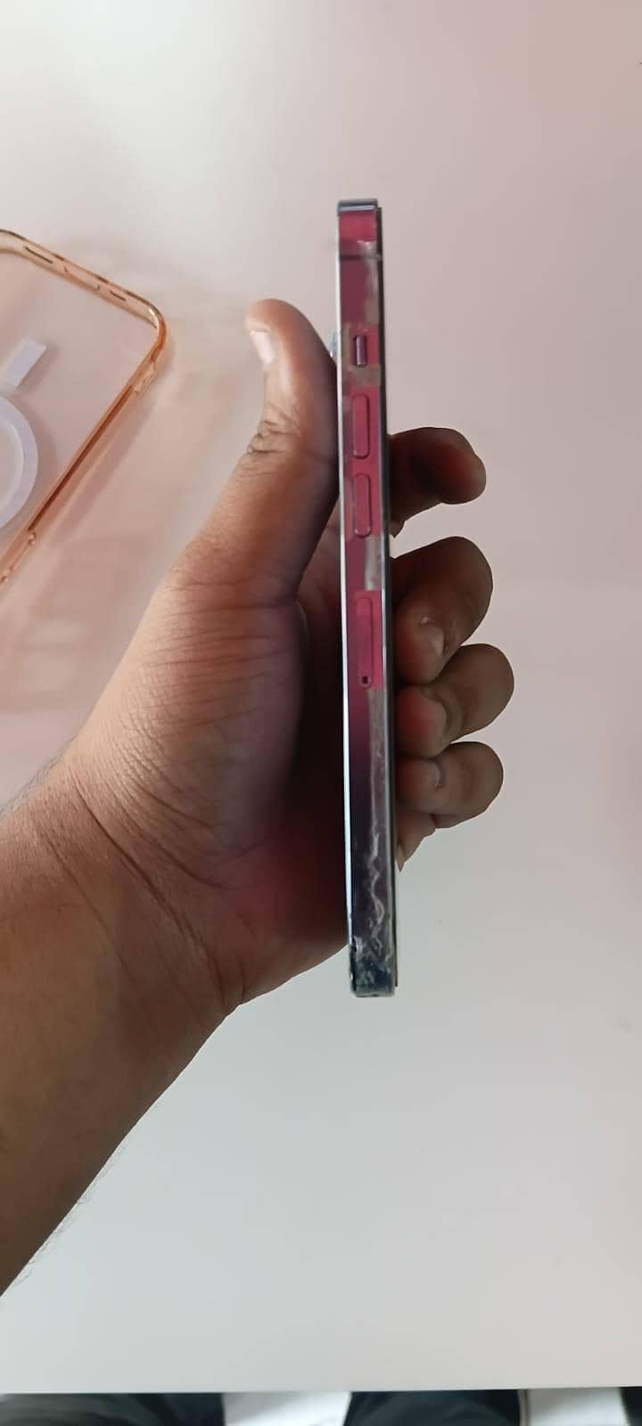 Apple iPhone 13 Pro 4