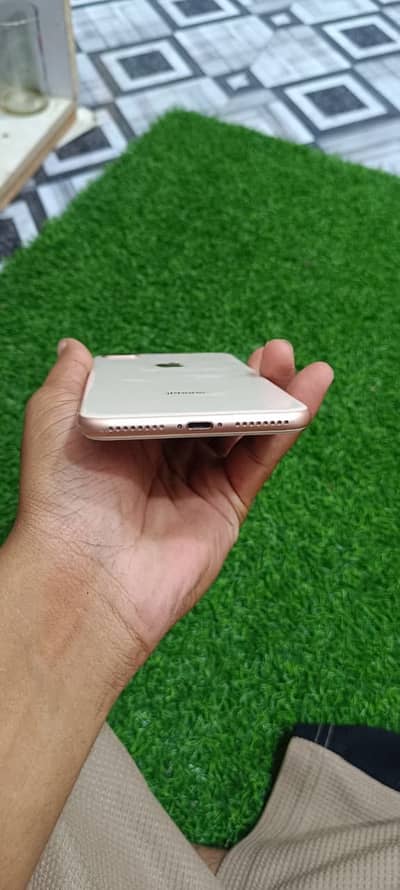 Apple iPhone 8 Plus