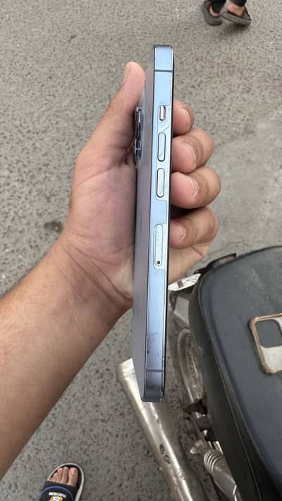 13 pro jv 128 gb  90  bh 10 by 10