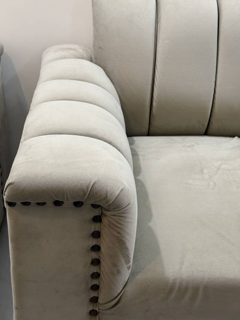 5 seater velvet sofas 3