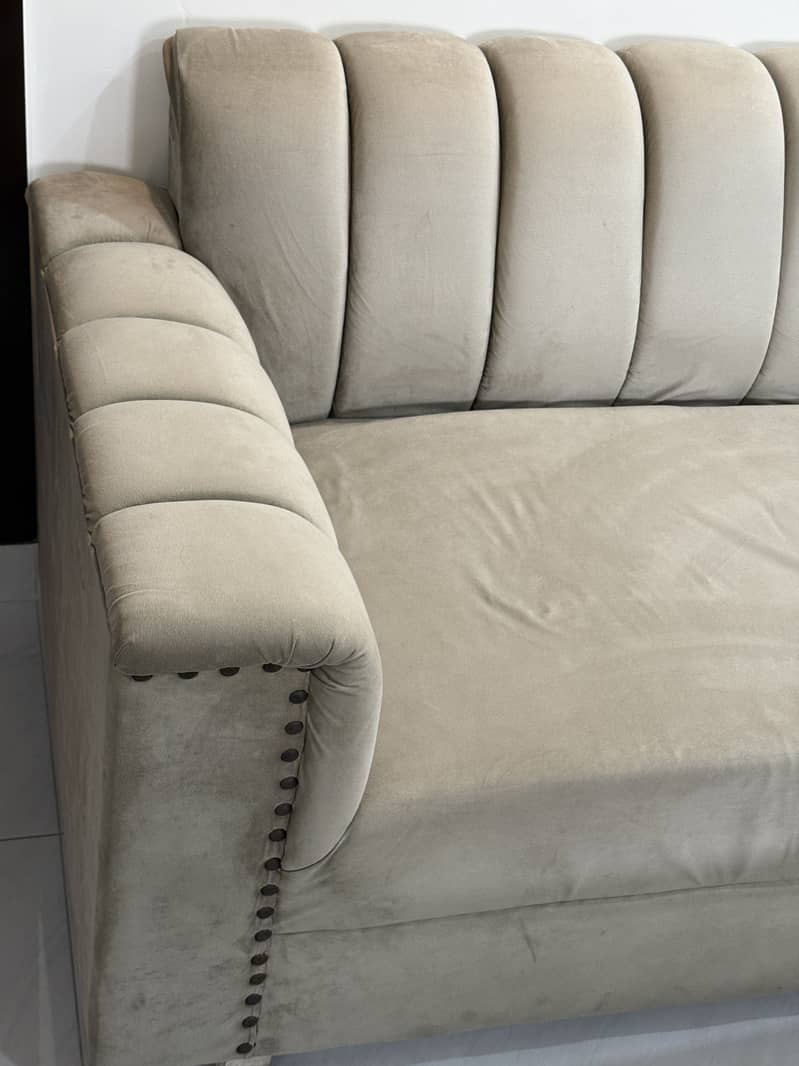 5 seater velvet sofas 4