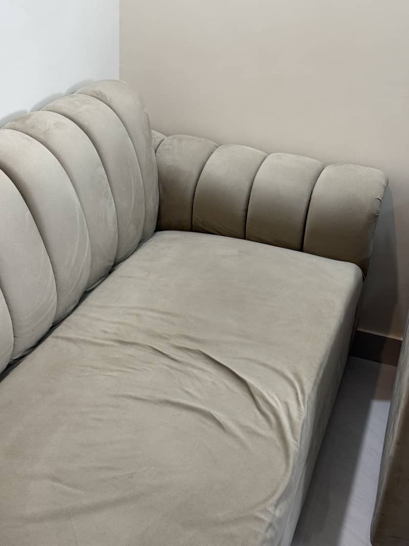 5 seater velvet sofas 6