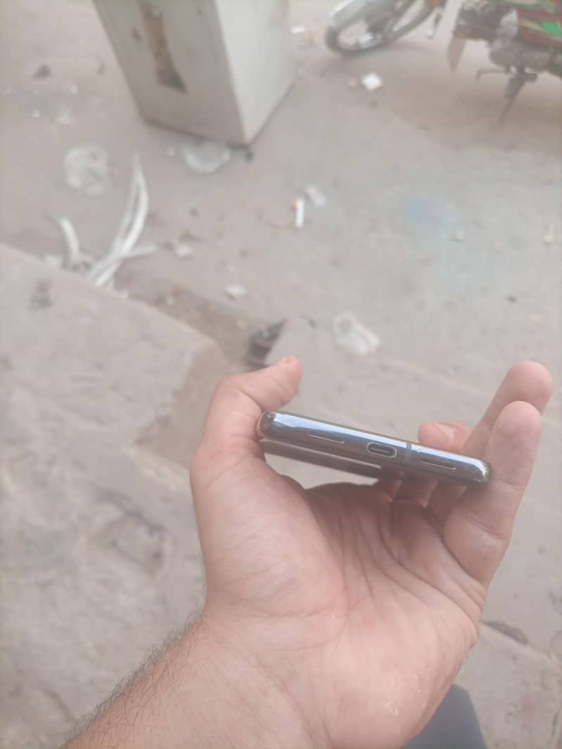 Google Pixel 8 Pro 6