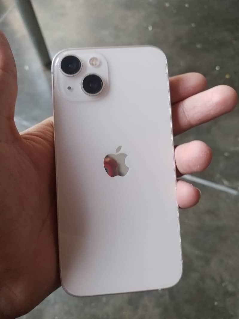 Apple iPhone 13 1