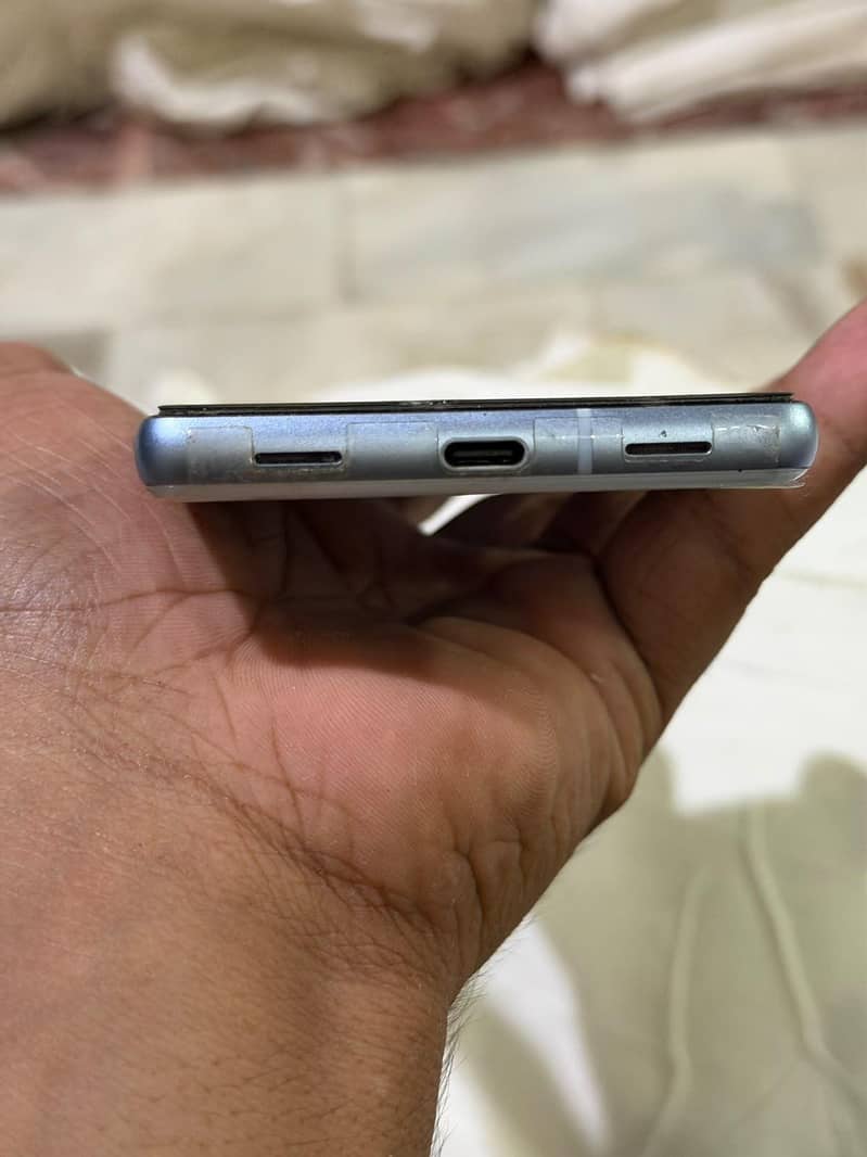 Google Pixel 7a 5