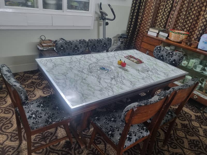 DINING TABLE WITH 6 SET CHAIRS 1