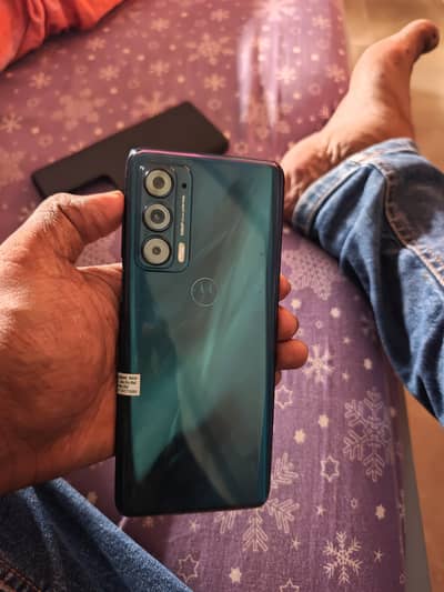 Moto edge 5g uw