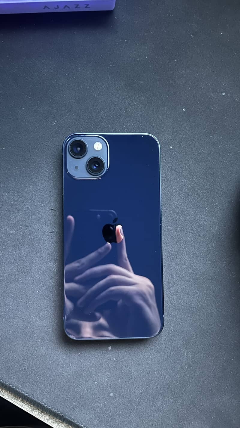 Apple iPhone 13 1