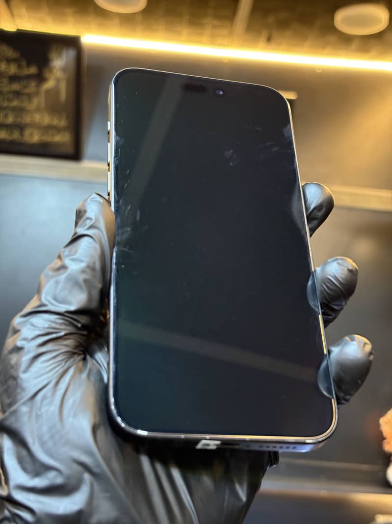 Apple iPhone 15 Pro Max 1