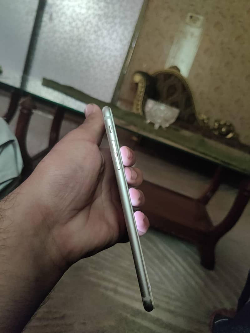 Apple iPhone 6 Plus 2
