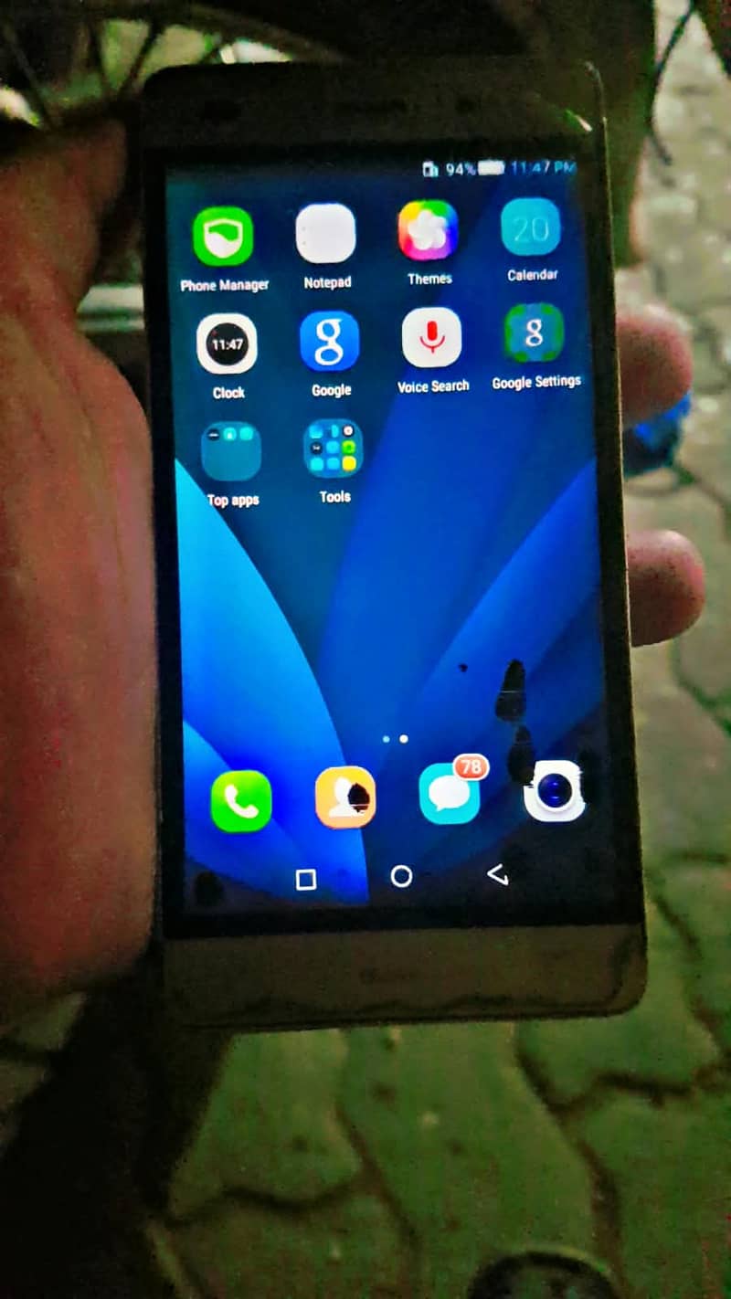 Huawei P8 Lite 0