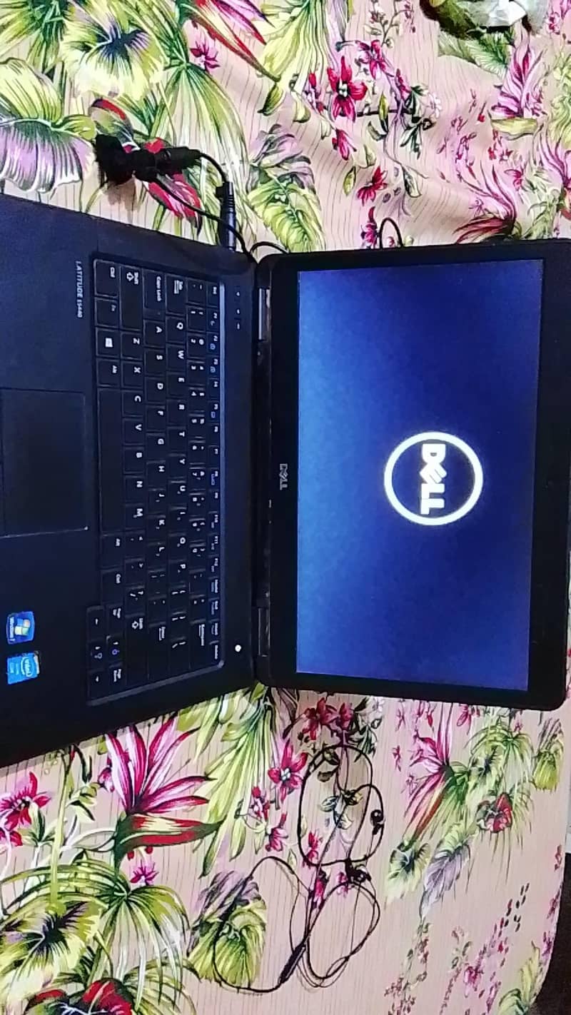 Dell Latitude E5440 0