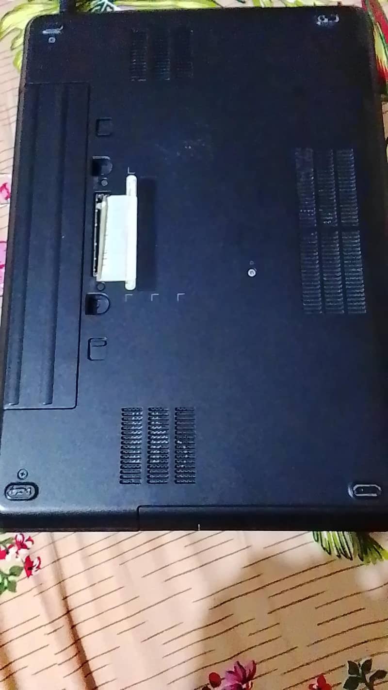 Dell Latitude E5440 3