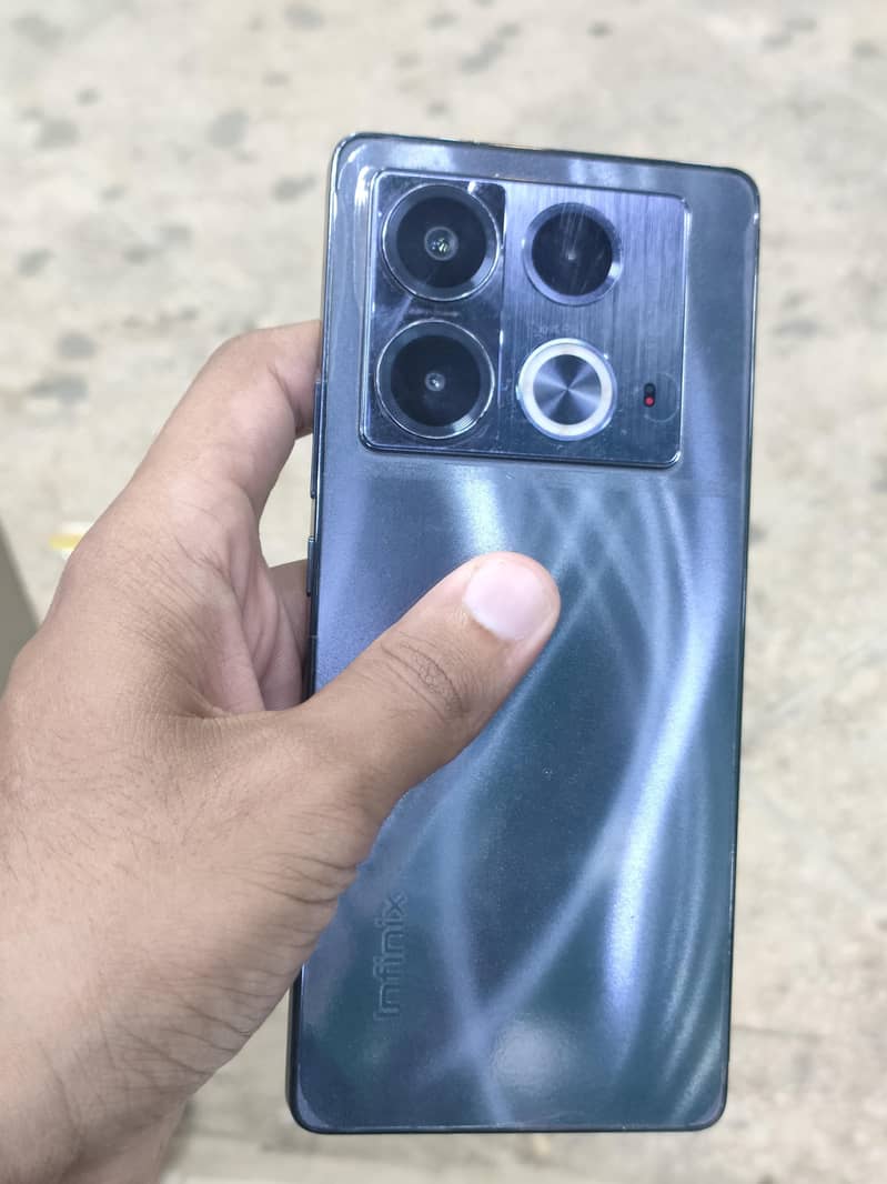 Infinix Note 40 0
