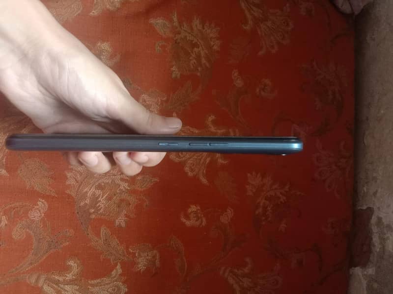 Tecno Spark 8C 2