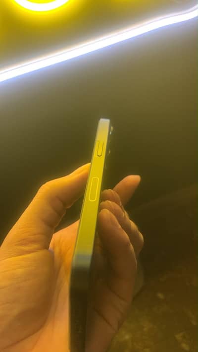 Apple iPhone 13 sale jv 128 gb | lush condition