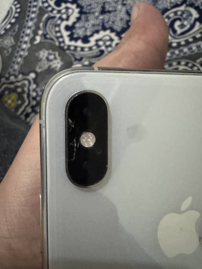 Apple iPhone XS Max 2