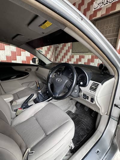 Toyota Corolla GLI 2011