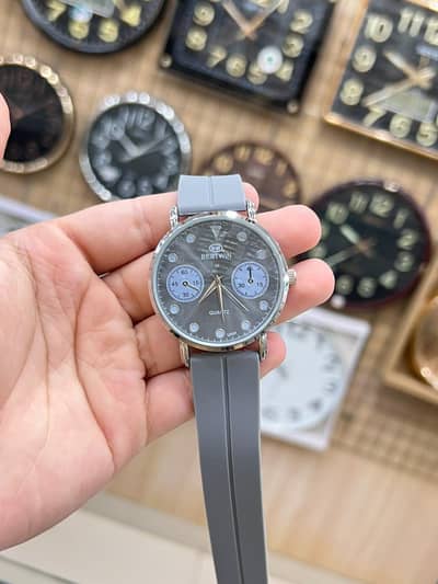 Premium quality Men's classic watches ⌚ women also wear it