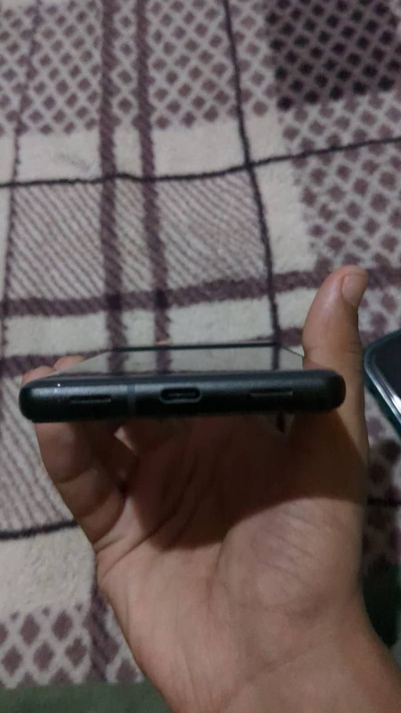 Google Pixel 6a 1