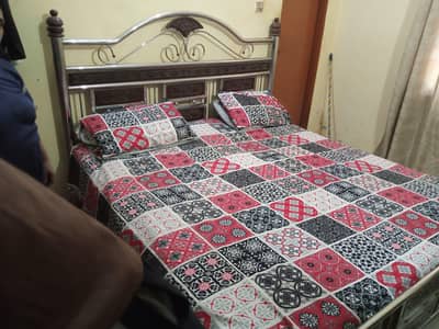 iron rod bed