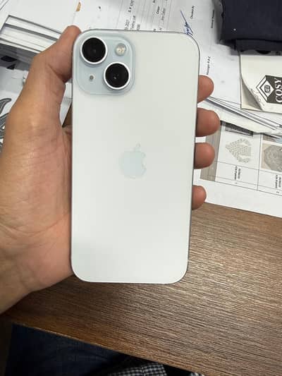 Apple iPhone 15
