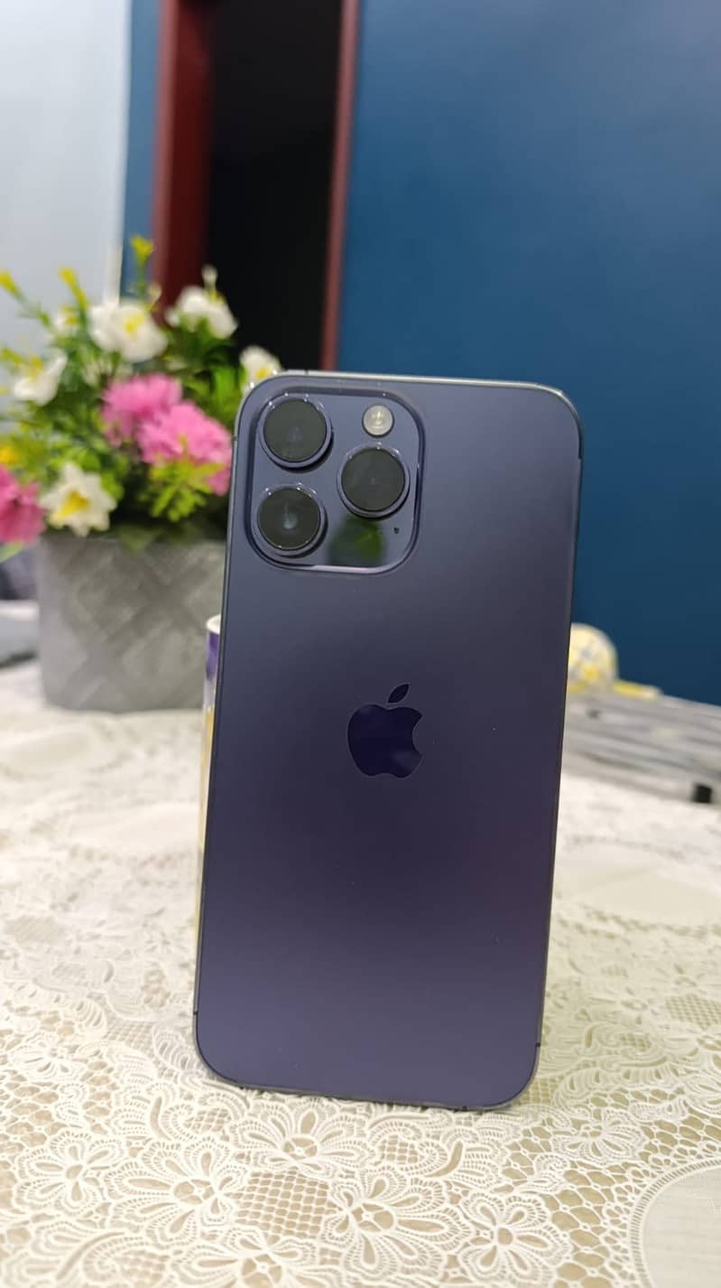 iPhone 14 Pro Max 0