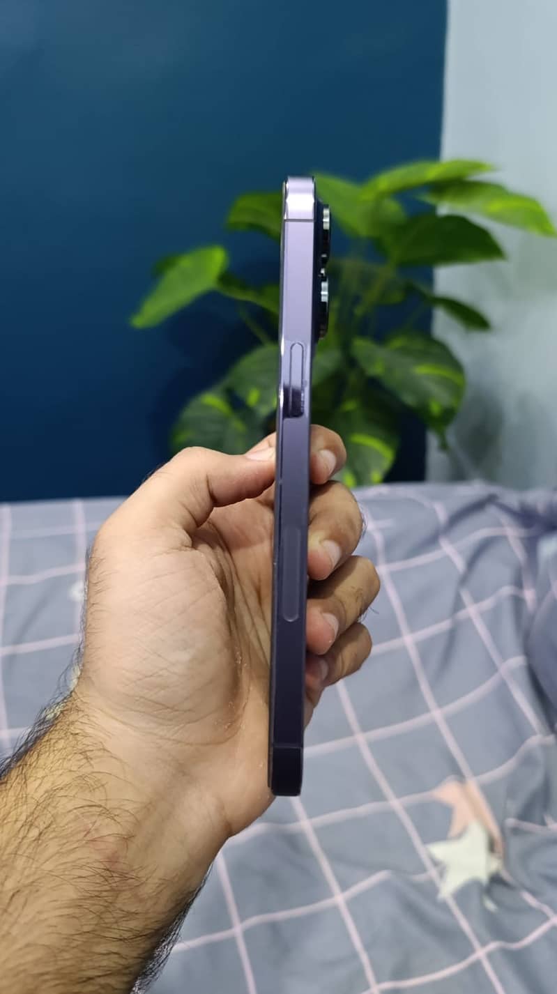 iPhone 14 Pro Max 2