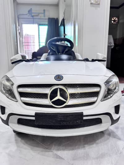 Mercedes Benz toy car