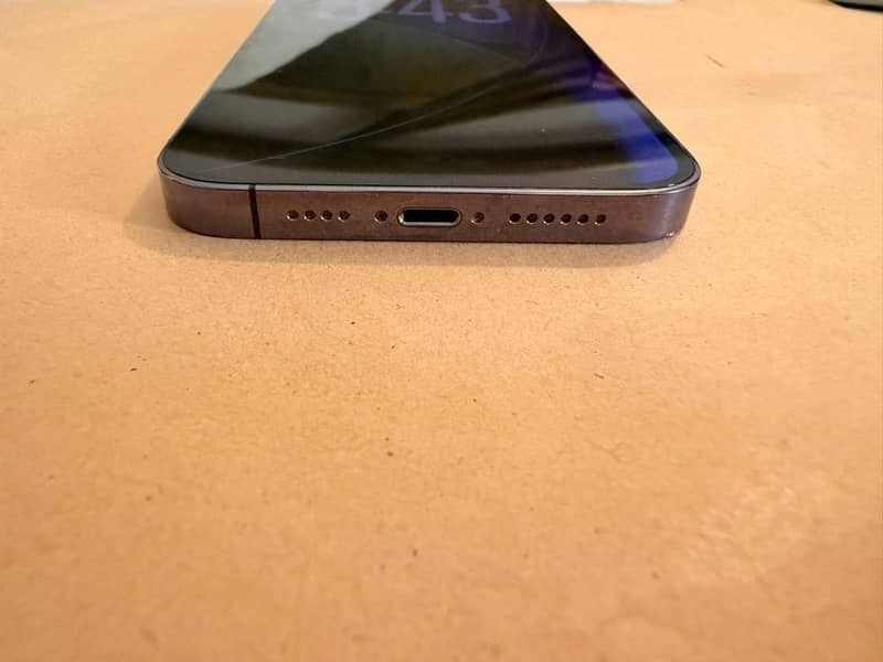 Apple iPhone 14 Pro Max 11