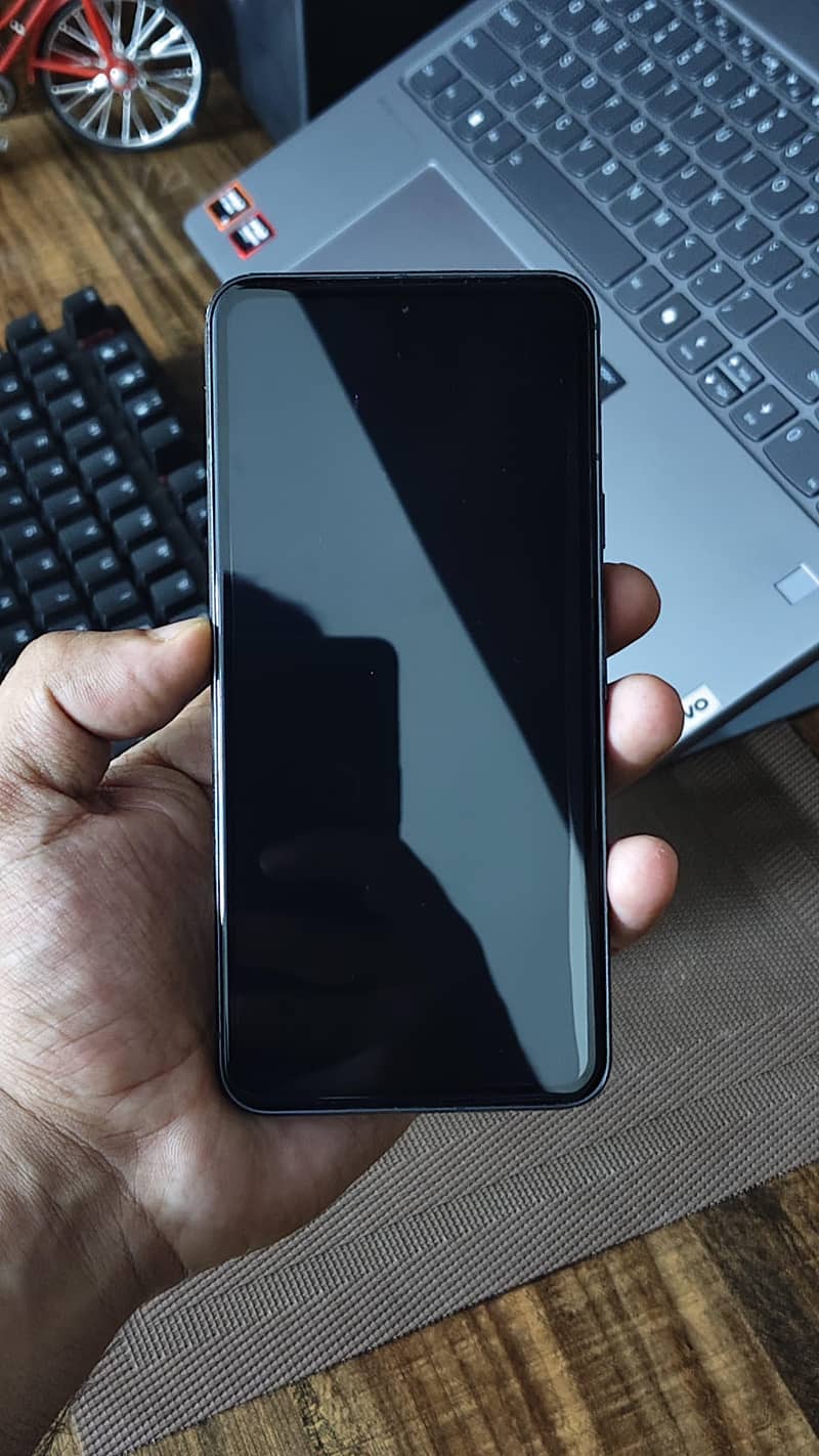Google Pixel 8 3