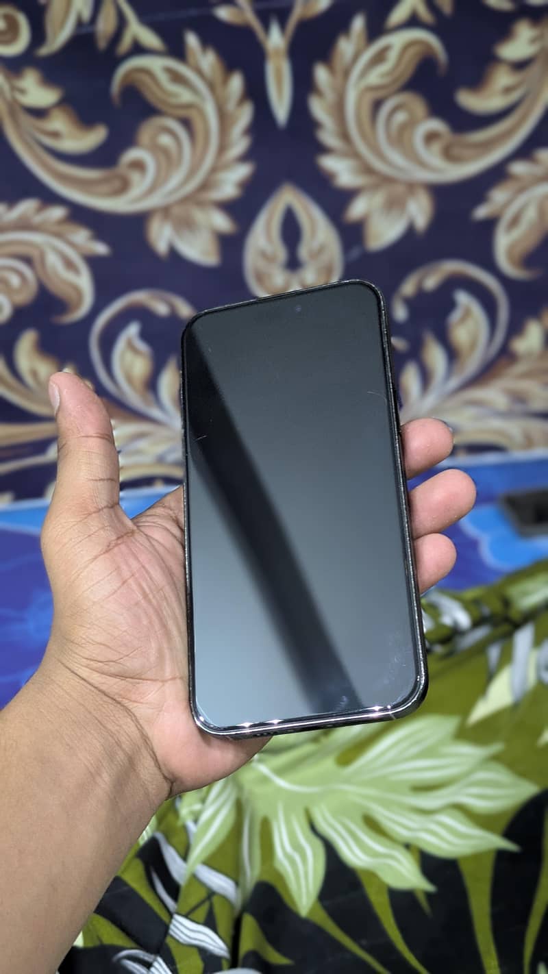 Apple iPhone 14 Pro Max 3