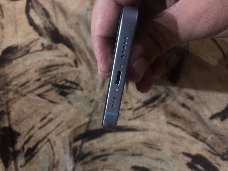 Apple iPhone 14 6
