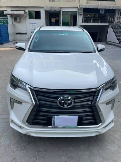 Toyota Fortuner V 2018