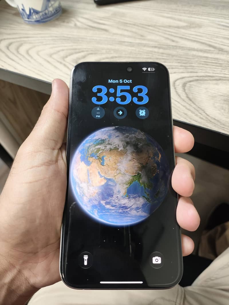 Apple iPhone 15 Pro Max 4