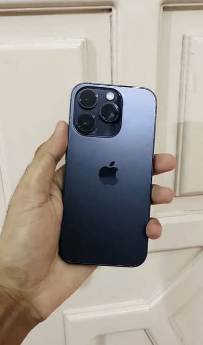 Apple iPhone 14 Pro waterapck 10/10
