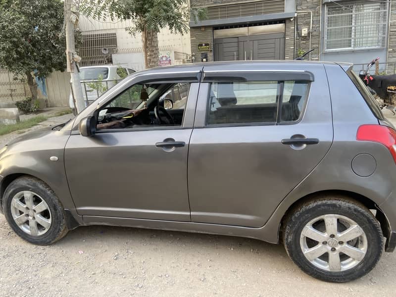 Suzuki Swift 2011 4