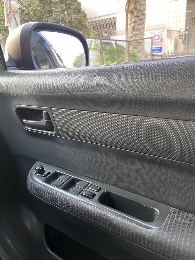 Suzuki Swift 2011 6