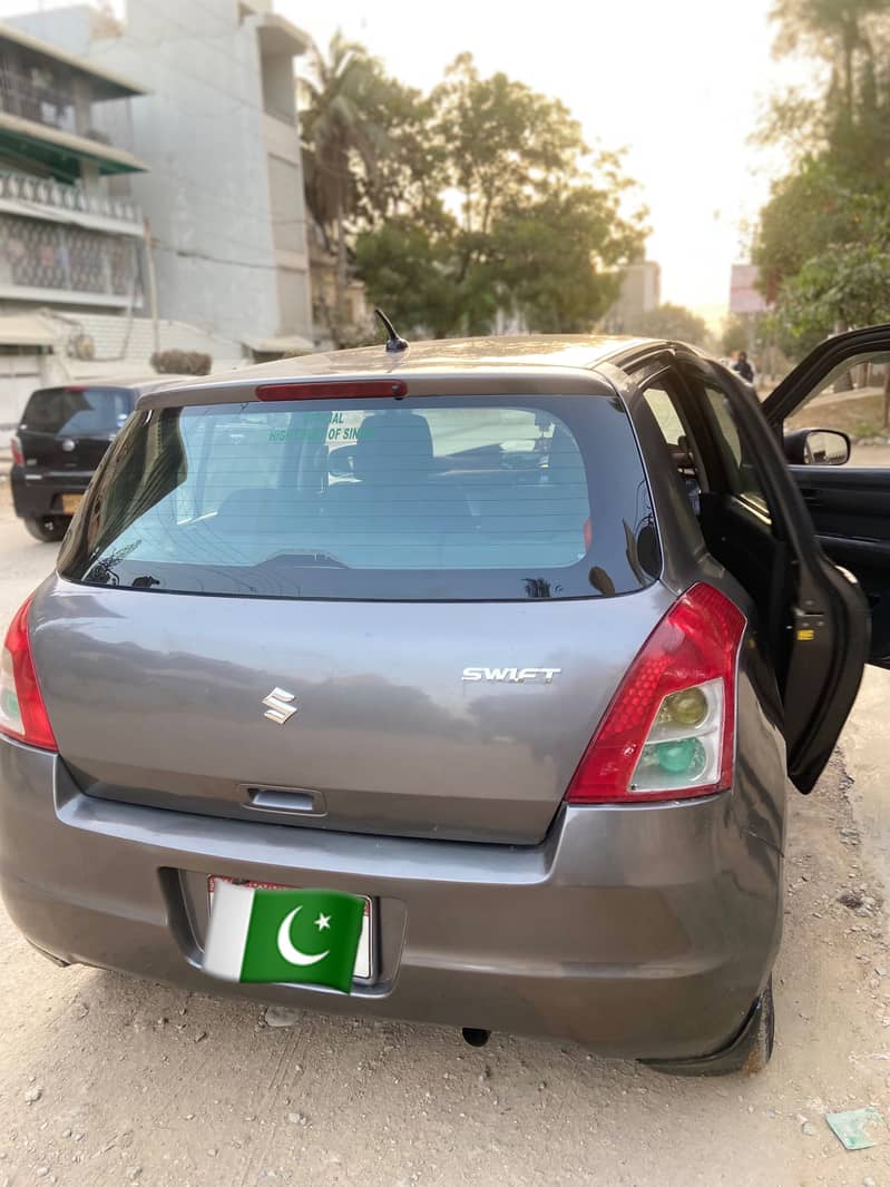 Suzuki Swift 2011 13