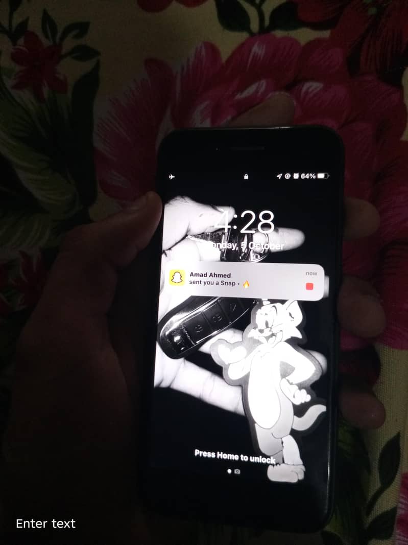 Apple iPhone 7 0