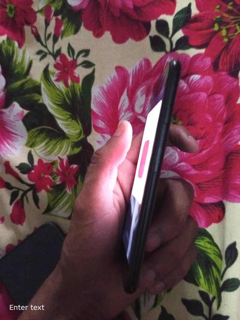 Apple iPhone 7 3