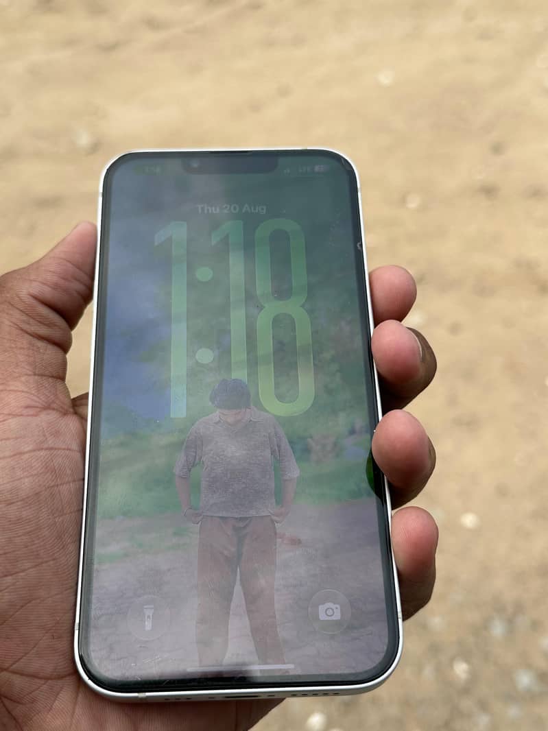 Apple iPhone 13 1