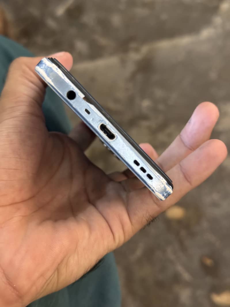 OPPO A17 1